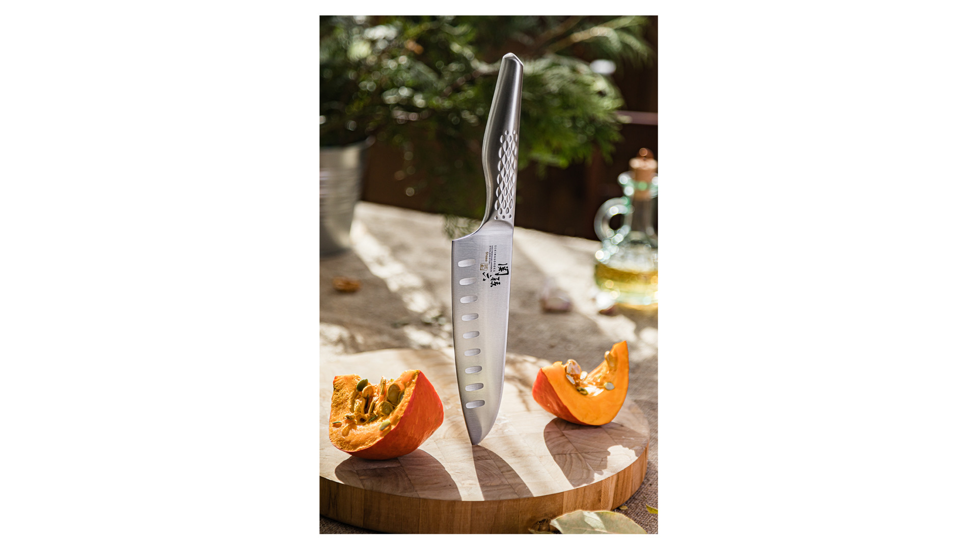 Нож поварской Сантоку KAI Магороку Шосо 16,5 см, сталь кованая нержавеющая