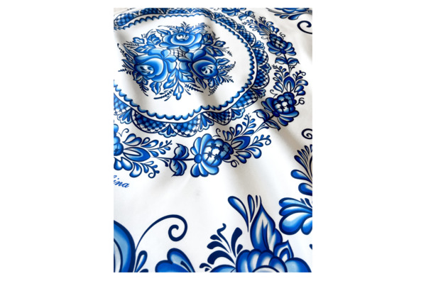 Платок сувенирный Русские в моде Гжель 90х90 см, шелк, вискоза, ручная подшивка