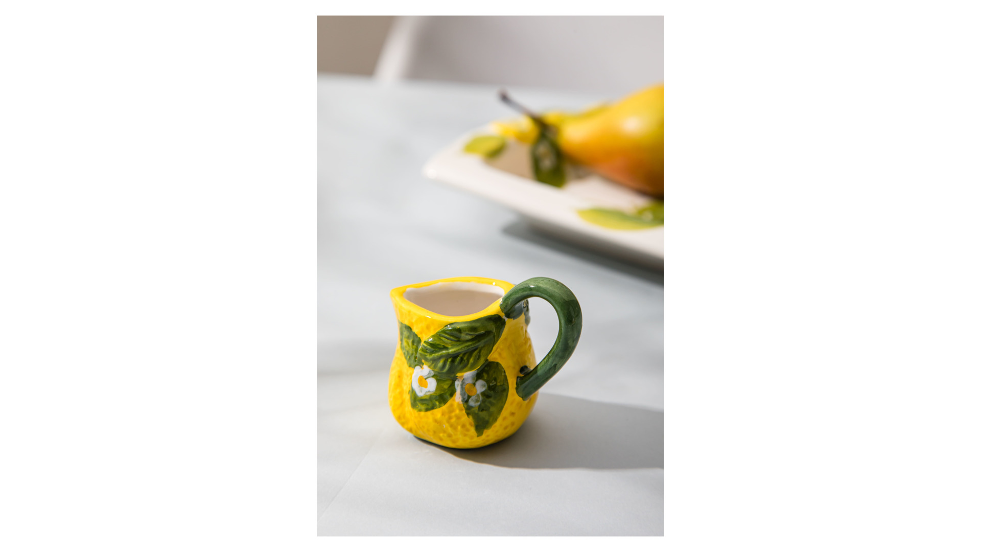 Молочник Edelweiss Лимоны и цветы 4 см, h7 см, керамика