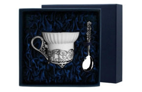 Чашка чайная с ложкой в футляре АргентА Кружевные узоры 73,78 г, 2 предмета, серебро 925, фарфор